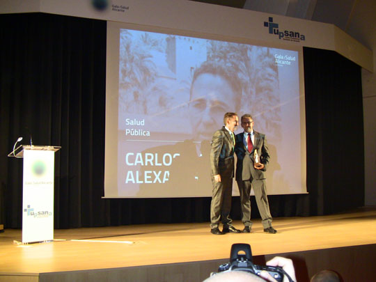 El veterinario Carlos Ávila Alexandre premiado por su trabajo al servicio de la salud pública en la III Gala de la Salud