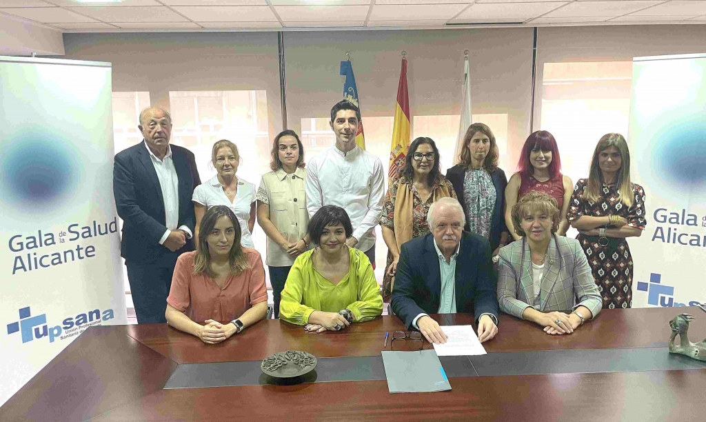 La Unión Profesional Sanitaria de Alicante rinde tributo a todos los sanitarios que se entregaron a sus pacientes durante la pandemia