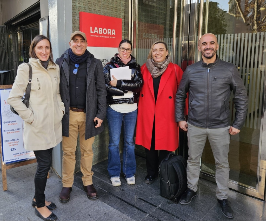 El CVCV y AEVETVAl avanzan para lograr una formación reglada y reactivar la acreditación profesional de los auxiliares veterinarios