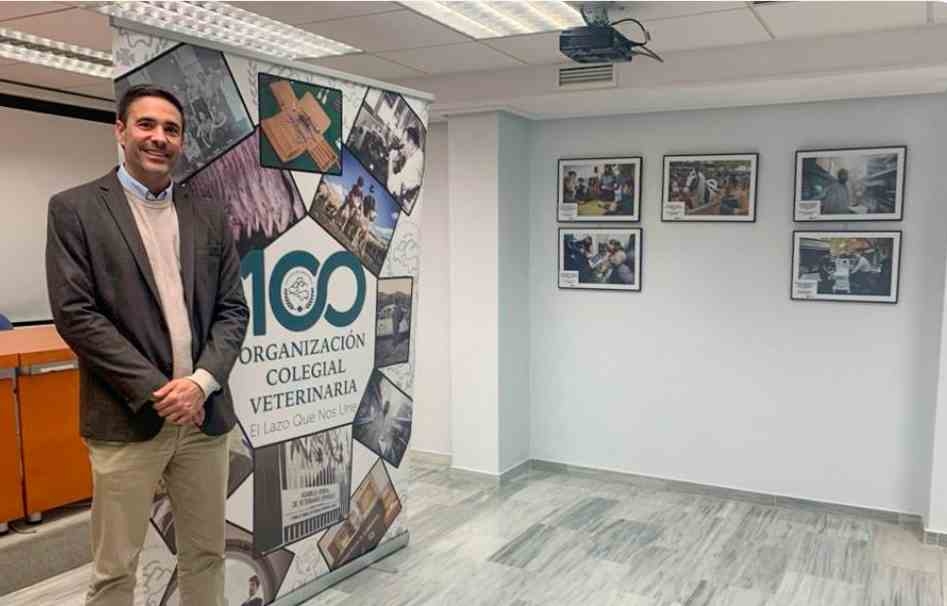 Icoval acogió una exposición fotográfica por el centenario  del CGCVE