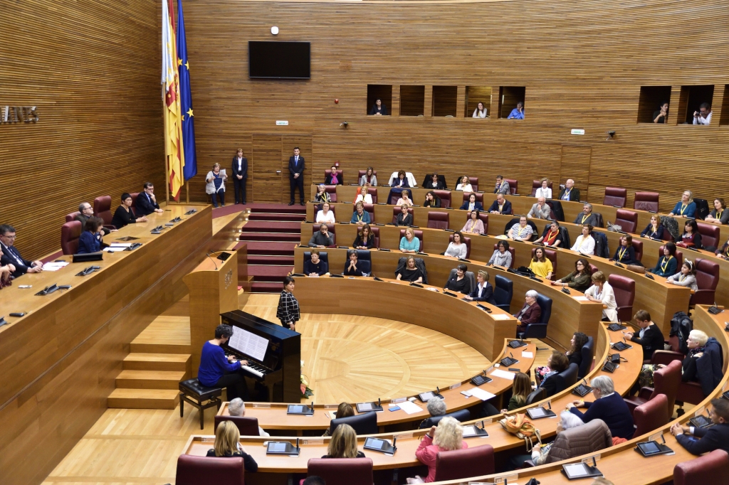 El CVCV traslada a Les Corts sus cambios en la Ley de Animales de Compañía 