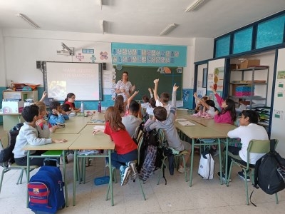 Los talleres en colegios sobre tenencia de Icoval se impartirán este año a, al menos, 2.200 niños